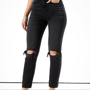 Distressed American Eagle Mom Jeans